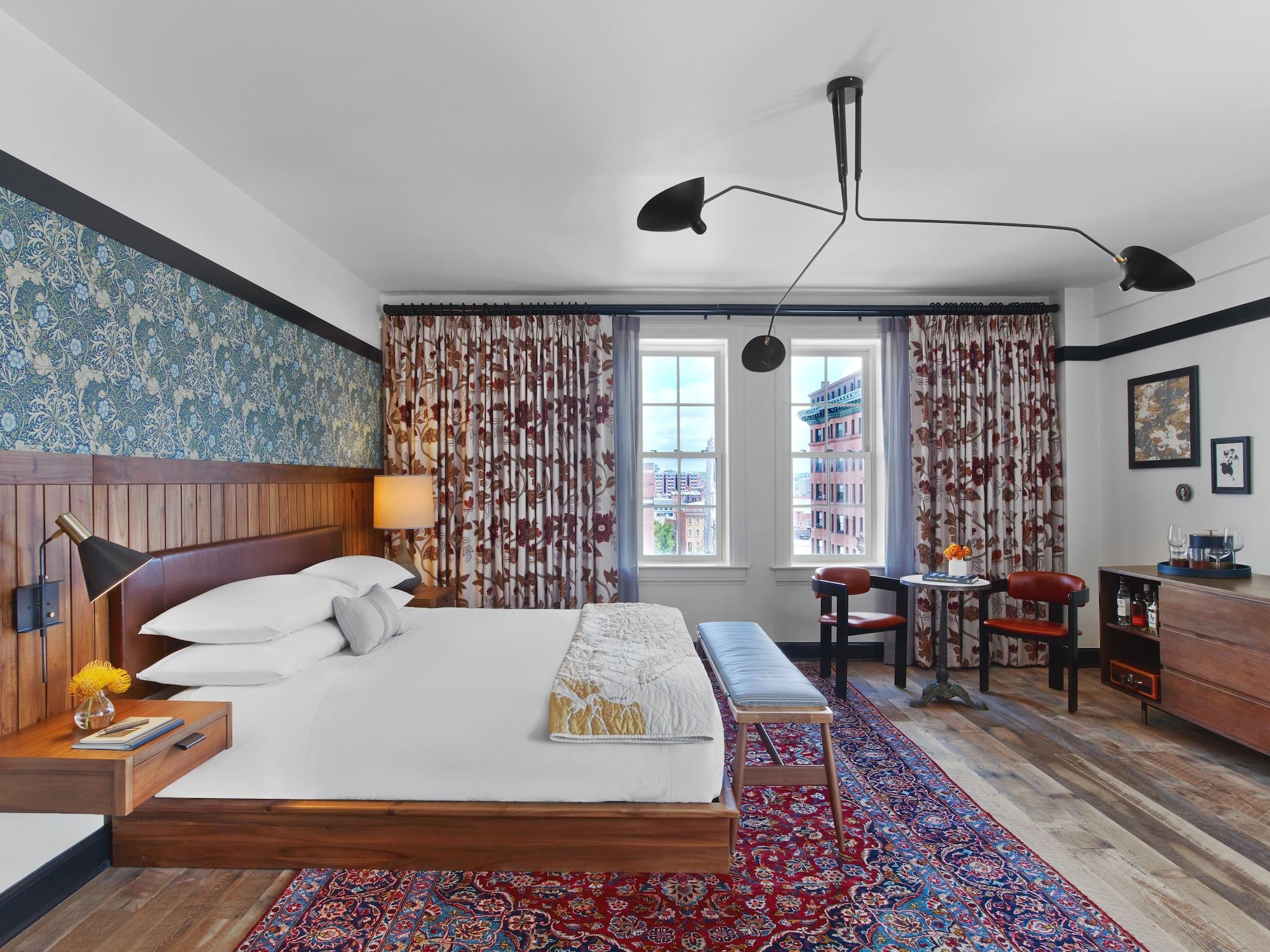 Revival Hotel 4*